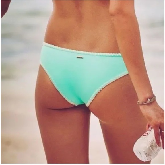 Victoria’s Secret Surf Cheeky Seafoam Bikini Bottom - Picture 2 of 9